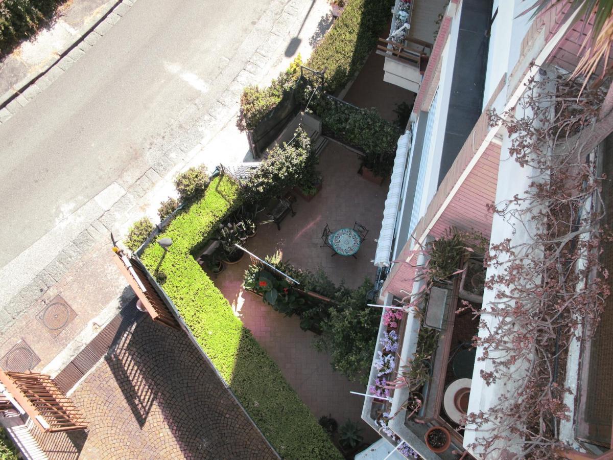 Monocamera Con Terrazzogiardino -Studette -Zona Panoramica Posillipo Nápoles Exterior foto